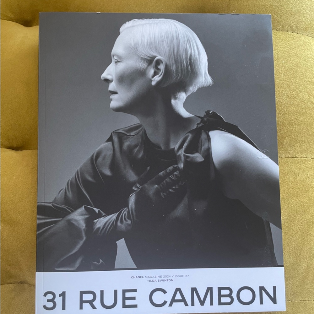 Two Chanel magazines - Picture 2 of 5